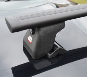 Автобагажник Amos Dromader С-15 с поперечинами Aero-Alfa Black с замком + замки Dromader plus